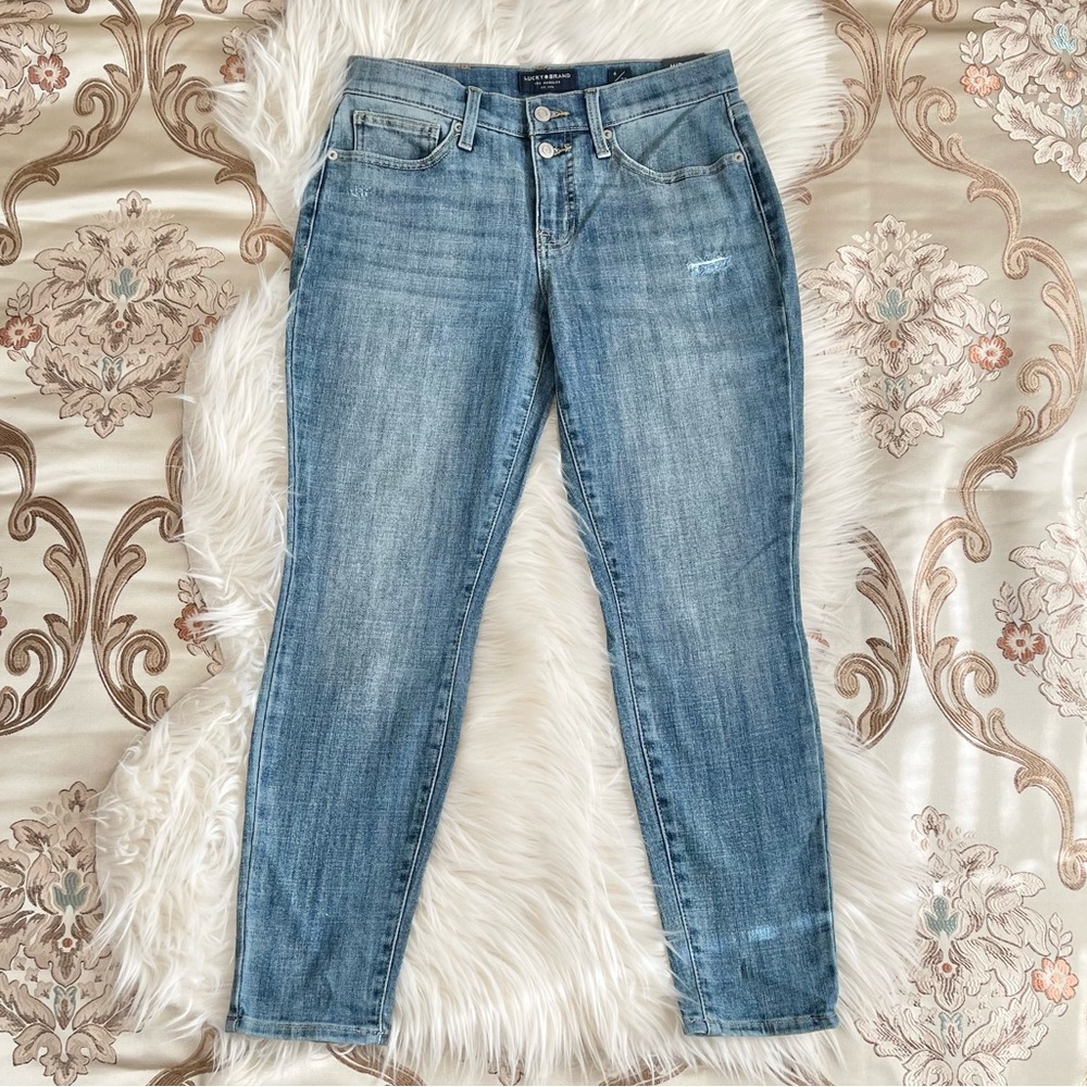 Lucky Brand Ava Women’s Mid Rise Blue Skinny Jean Dbl Button Closure NWT Sz 28/6